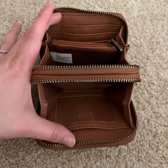 Universal Thread Small Zip Wallet - Picture 4 of 4